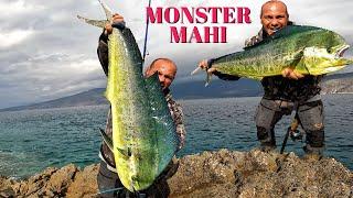 Shore Jigging: How I "Hacked" a BULL Mahi with a jig! YOU WILL NOT BELIEVE IT! Insane Fight!
