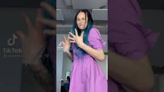 Анастасия Усеева танцует под INSTASAMKA - Money Day | #TikTok