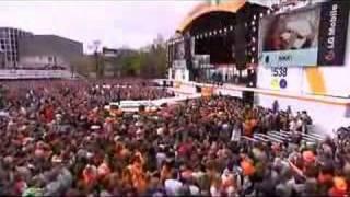 Nikki Kerkhof op Koninginnedag 2008 ( Hello World +Valerie )