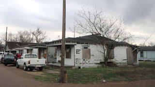 OLD FASHION MISSISSIPPI DELTA TOWN / GREENWOOD, MS