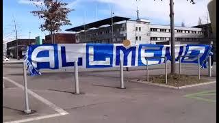 FCL fans begleitet Manschaftsbus.