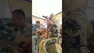 Liwan sakik .cip.Rusli z..live pkon bawang induk.vokal.Rumaida.gitaris.Rudi