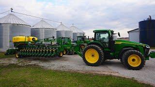 Farmer Explains John Deere's Dominance In The Farm Equipment Market