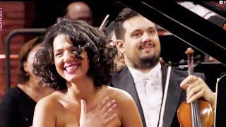 Khatia buniatishvili plays schumann piano concerto, conducted by zubin mehta