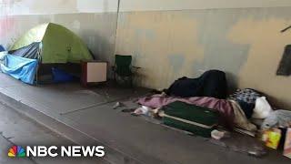 Jak wynika z raportu federalnego, bezdomność w USA osiągnęła rekordowy poziom