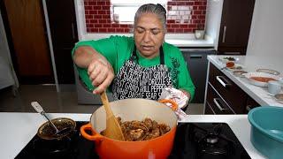 Making the most FINGER-LICKING GOOD Crab Curry - so good we'll fight the Colonel for the branding!