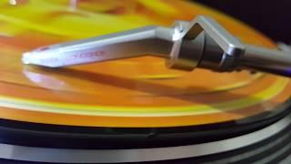 AUDIO HI FI EN VINILO EN HD "EARTH WIND &  FIRE  SEPTEMBER"