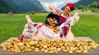 Cooking Whole Lamb Stuffed with Fresh Potatoes! The Cozy Life of Hermits Far from Civilization