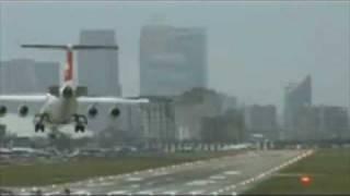 NEAR CRASH AVRO 146 @ LONDON CITY (VERY HARD LANDING)