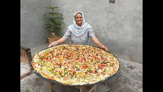 PIZZA | GIANT PIZZA ON BIG TAWA | VEG PIZZA RECIPE PREPARED BY MY GRANDMA | VEG VILLAGE FOOD