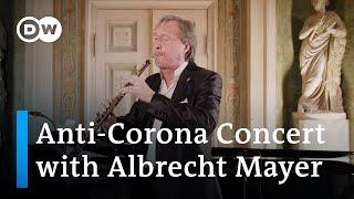 Albrecht Mayer plays Bach: Air and other pieces exclusively on the oboe d'amore and English horn