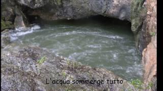 Grotta di Locoli in piena, Siniscola