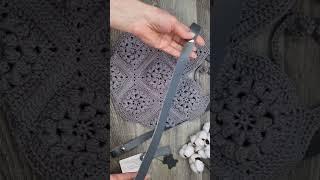 Крепим кожаные ручки к вязаной сумке. Attaching leather handles to the crochet bag#crochet #вязание
