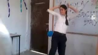 Chikni Chameli gane Par Se ladki ne Teachers Day par mast dance Kiya