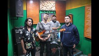 Daun puspa (versi reggae Crazy rasta) cover DF project live studio