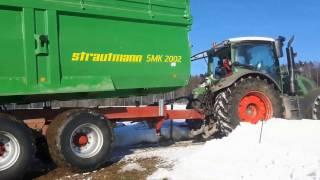 Ausmisten mit Weidemann, Fendt 516 ,Strautmann SHK 2002 und Pferde im Auslauf, Samstag 28.1.2017