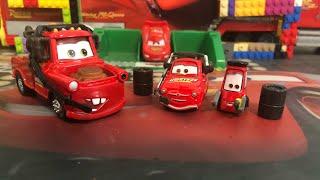 Mattel Disney Cars 3 - NASCAR Mater, Luigi and Guido.