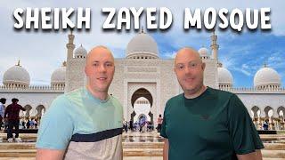 Visiting the Sheikh Zayed Grand Mosque in Abu Dhabi! 