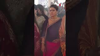 Kajol Gets ANGRY At Durga Puja Pandal #trendingvideos #paparazzi