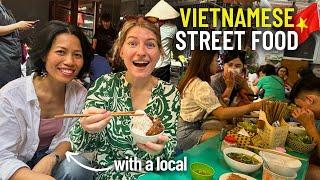 INCREDIBLE Vietnamese Street Food (Must Eat Foods in Hanoi!) 
