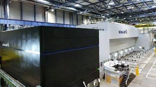 Servo pressline at Mercedes-Benz plant Bremen