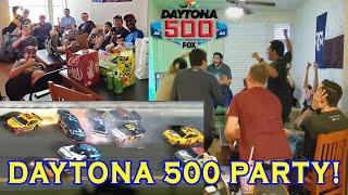 2020 Daytona 500 LIVE REACTIONS - College Watch Party!