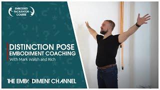 Embodiment Coaching - EYP Distinction pose