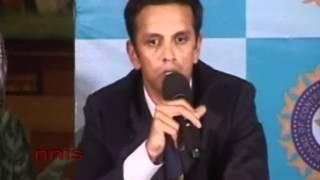 SHOAIB WAS NOT THE BEST BOWLER DRAVID.flv