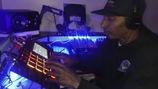 Making A  Boom Bap  Sample beat on MPC Live MPK 37 KEY