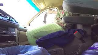 Incredible Car Birth: Witnessing a Brave Woman's Solo Delivery Adventure!