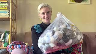 the knit edit podcast #3: charity shop yarn haul, my yearly attempt at crochet and AI brownies!!