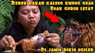 BEBEK PANGGANG KALENG KHONG GUAN GURIH ENAK LEZAT