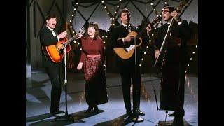 The Seekers (2 rare live songs from 1966) - When The Stars Begin To Fall & We're Moving On