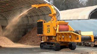 Dangerous Powerful Wood Chipper Machines, Fastest Tree Shredder Machines Working