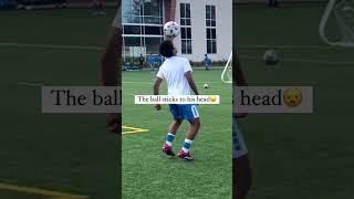 Wow, can Ronaldinho even do this?#jugglingskills️ #headjuggling #jugglingtricks