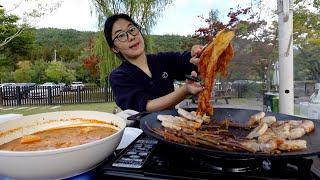 I'm camping alone! (Pork belly, kimchi, and cheonggukjang)