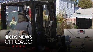 Homeowners blocked from using technically private alley in Chicago