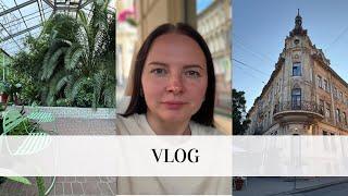 Неймовірна архітектура Львова.Оранжерея в Стрийському парку.Вечірня прогулянка.