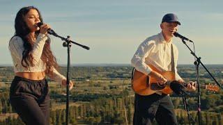 Gaëtan Roussel & Adeline Lovo  - Crois-moi ! (Clip officiel)