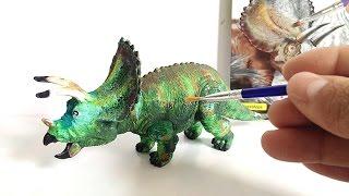 Dinosaur toy painting with watercolors | Dinosaurio de juguete para pintar con acuarelas - 2/6