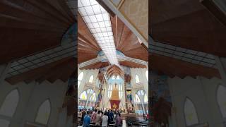 Masuk ke gereja lagi!