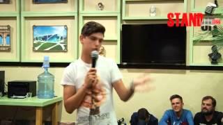 Сергей Ильин на сцене Stand UP0522 о частном секторе, бороде и плохом дедушке