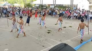 Danza Shuar, estudiantes de 10mo A de la U.E Gabriel López por el día de la Interculturalidad.