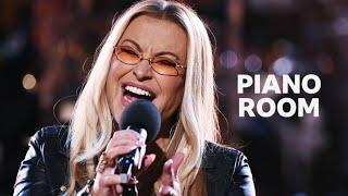 Anastacia - LIVE in the BBC Piano Room