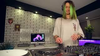 Miss Monique  @ MiMo Weekly Podcast 001 Progressive House Melodic Techno DJ Mix 4K repost