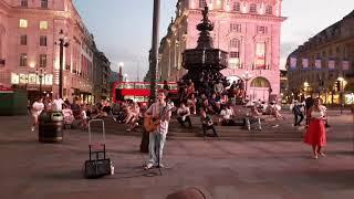 Picadilly Circus square. *Londonvid 08*