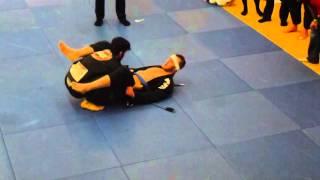 Louis Corazza vs Mabast Hussain - English Open BJJ 2015 - Blue Adult - Open