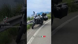 Cinque Terre Itàlia  maravillosa vista de dos de los cinco pueblos #moto #viajes