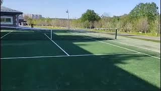 Горышкино. Теннисный корт с покрытием искусственная трава