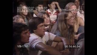 TV AUDIENCE REACTION SHOTS 1980